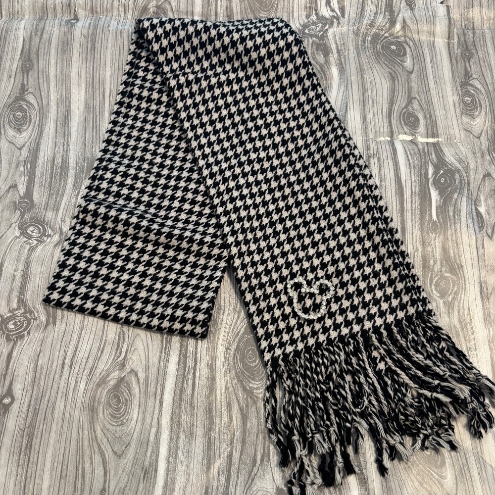 Disney Mickey Mouse Houndstooth Knit Scarf with Brooch